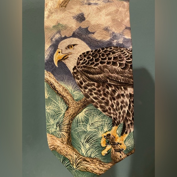 Endangered Species "American Bald Eagle" 100% Silk Neck Tie Made in the USA - Picture 3 of 7